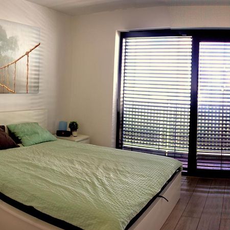 Apartamento New 1 Bdr, W/Private Parking Bratislava Exterior foto